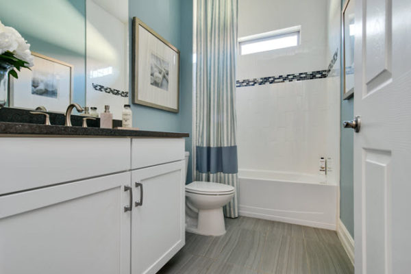 how to design for small bathrooms and living spaces 10