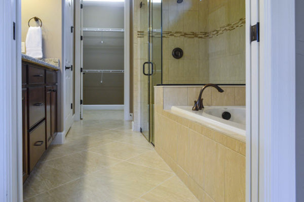 how to design for small bathrooms and living spaces 14